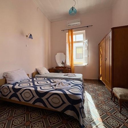 Shared House , Private Rooms With Garden La Canea Esterno foto