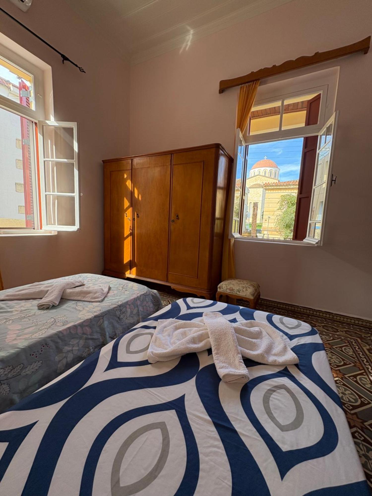Shared House , Private Rooms With Garden La Canea Esterno foto