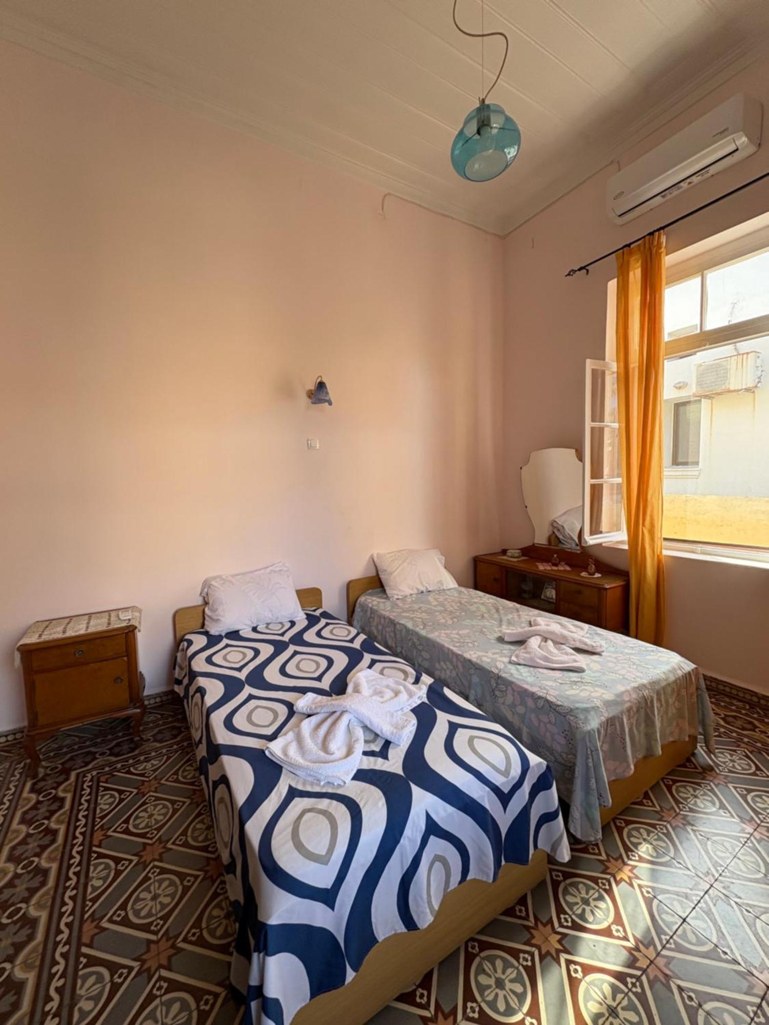 Shared House , Private Rooms With Garden La Canea Esterno foto